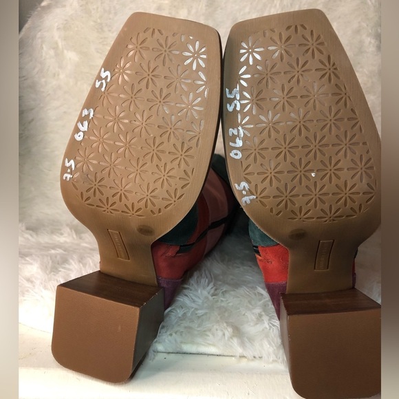 Chelsea & Violet Multicolor Heeled Boots size 7:5 NWT - Picture 16 of 16